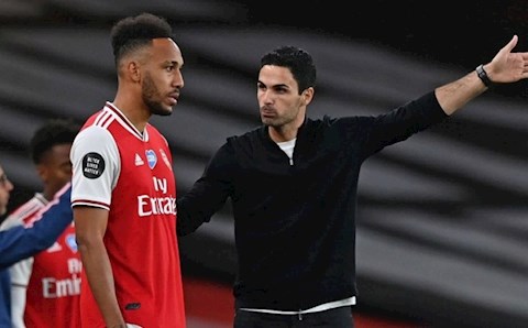 Arsenal có sa thải HLV Mikel Arteta sau trận thua Burnley?