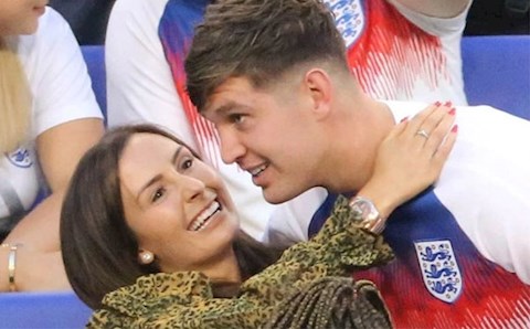 Bại gái từ thời thơ ấu tố cáo sao Man City phụ tình