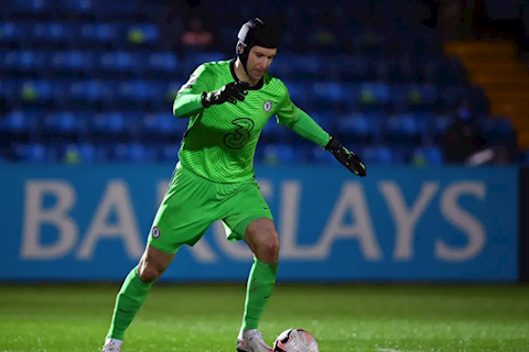 Tái xuất Chelsea, Petr Cech mắc 2 lỗi nghiêm trọng dẫn đến bàn thua