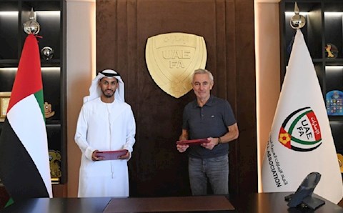 HLV Bert van Marwijk chính thức ra mắt ĐT UAE