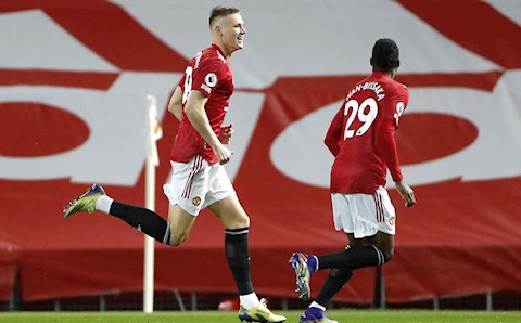 Roy Keane bóc phốt: McTominay chỉ giỏi nói xạo