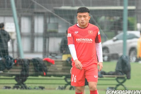 Hậu bối Phan Văn Đức thừa nhận trình độ đội U22 kém xa tuyển Việt Nam