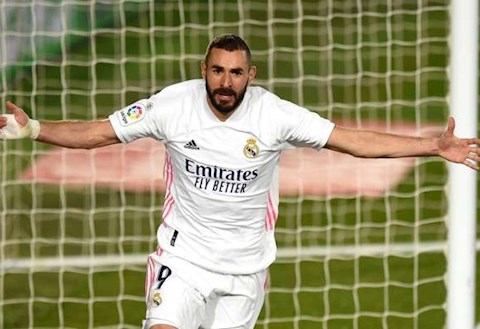 Zidane: Benzema ở một đẳng cấp hoàn toàn khác