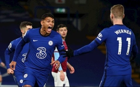 Gary Neville chỉ ra cầu thủ xuất sắc nhất trận Chelsea 3-0 West Ham