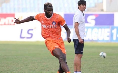 HL Hà Tĩnh chiêu mộ cựu tiền đạo TP.HCM và SHB Đà Nẵng, chốt sổ ngoại binh