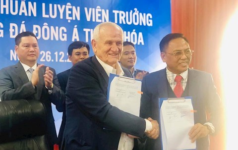 Thanh Hóa chính thức ký hợp đồng với HLV Petrovic