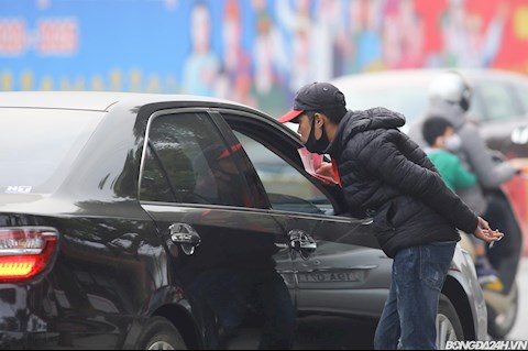 Vé chợ đen trận ĐT Việt Nam vs U22 Việt Nam cao gấp 5 lần giá gốc