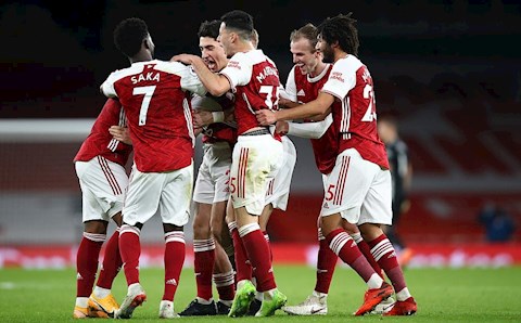 Dư âm Arsenal vs Chelsea 3-1: Kho điểm đổi màu