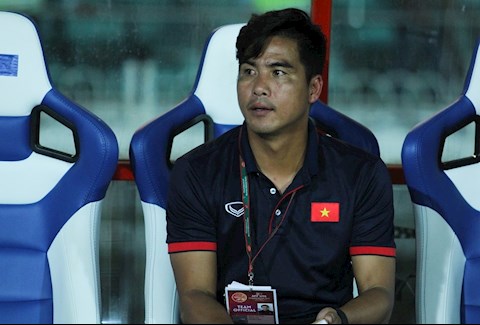 CLB Cần Thơ chia tay HLV sau lùm xùm nợ lương