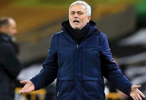 Redknapp: Tottenham gặp vấn đề vì chiến thuật tiêu cực của Mourinho