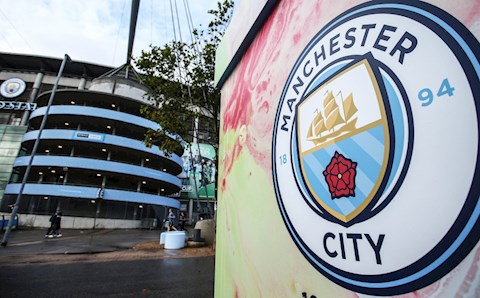 Man xanh đối mặt với thảm cảnh nếu… lỡ vào chung kết C1