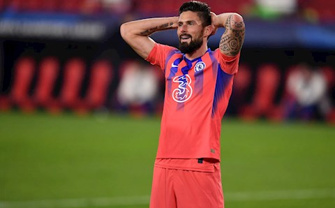 Lập poker ấn tượng, Giroud vẫn phải ngồi dự bị ở trận tiếp theo?