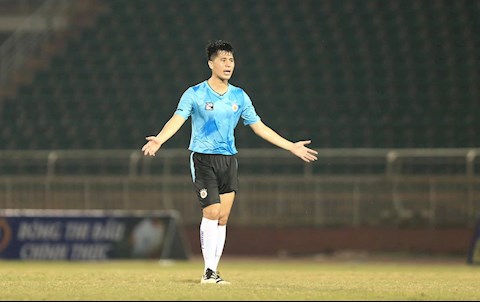 Đình Trọng mắc lỗi, Hà Nội FC thua đau TP.HCM