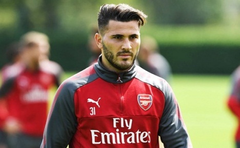 Đây! Cái tên đầu tiên chia tay Arsenal vào tháng 1 năm 2021