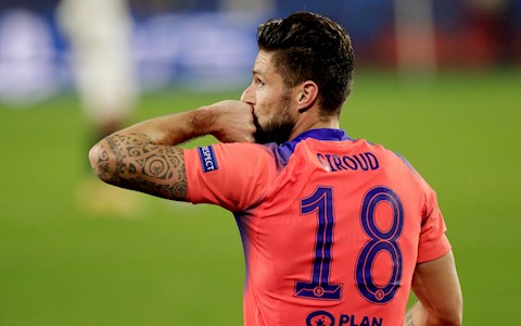 Mổ xẻ cú hattrick tóm gọn toàn bộ sự nghiệp của Olivier Giroud