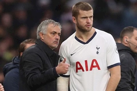 Sao Tottenham tiết lộ bất ngờ về HLV Jose Mourinho