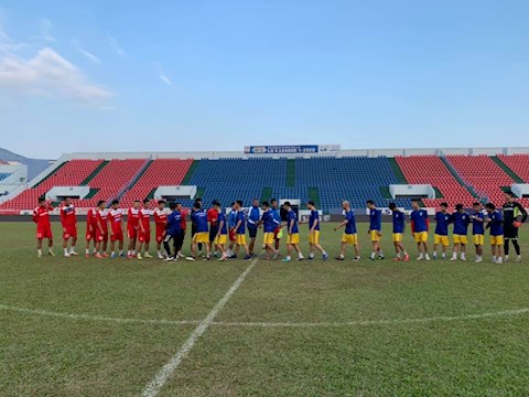 Đấu tập cùng CĐV, Than Quảng Ninh còn thua cả quân số