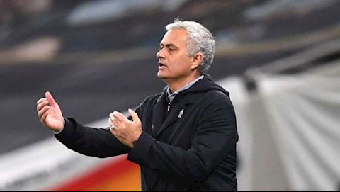 Ljungberg: Mourinho đã dạy cho Arsenal một bài học về chiến thuật