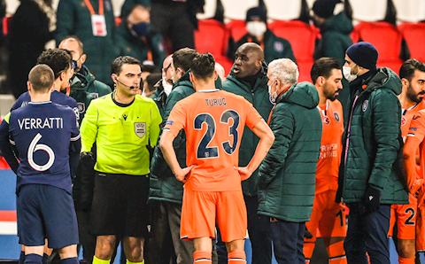 UEFA vào cuộc điều tra, hứa tìm công bằng cho Istanbul