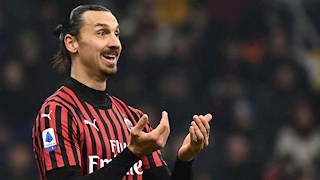 Ibrahimovic nổi xung với các đồng đội sau trận thua ngược Inter