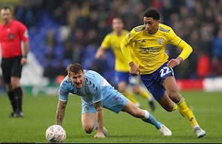 Juventus và Bayern muốn đánh bại MU và Chelsea vụ “thần đồng” 16 tuổi