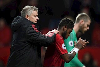 Fred tố cáo nội bộ MU có vấn đề, HLV Solskjaer lên tiếng đáp trả