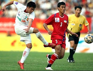 HLV Mai Đức Chung dành lời khen cho trò cũ Lee Nguyễn