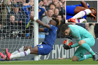 Sao Chelsea lo ngại khả năng đem virus về nhà