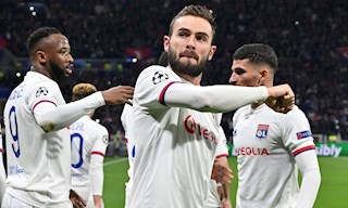 Kẻ hạ sát Juventus của Ronaldo từng so tài với Quang Hải, Văn Hậu