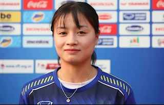 Crush quốc dân Hoàng Thị Loan thả thính trên facebook, muốn có em bé