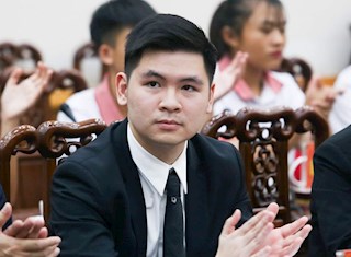 Tân chủ tịch CLB Hà Nội bất ngờ lên tiếng về tương lai Đỗ Hùng Dũng