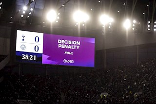 Sau trận Tottenham vs Man City: Khi VAR bị lược bỏ chữ A
