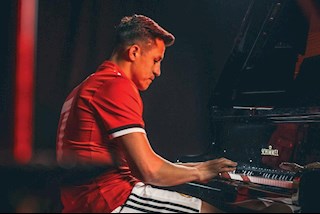 Đây! Cách duy nhất để Alexis Sanchez thoát khỏi địa ngục Man United