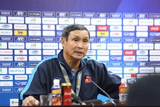 HLV Mai Đức Chung không bất ngờ khi ĐT nữ Việt Nam làm nên lịch sử