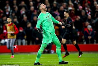 Liverpool bị Atletico loại khỏi Champions League: Câu chuyện hai thủ môn