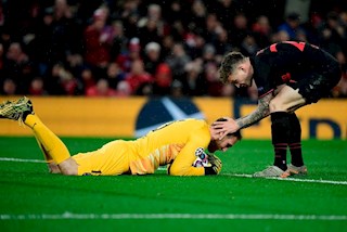 Van Dijk chỉ ra ‘thủ phạm’ khiến Liverpool thành cựu vương châu Âu