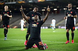 CĐV MU đòi trao Quả Bóng Vàng cho Ighalo