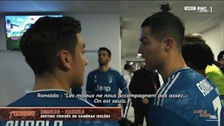 Bắt quả tang Ronaldo và Dybala nói xấu các đồng đội Juventus