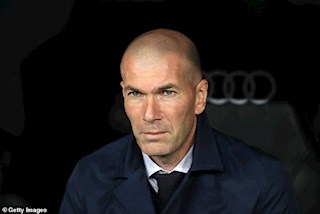 Real Madrid muốn vượt mặt MU, Liverpool ở thương vụ “Yaya Toure mới”