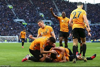 Thấy gì sau trận Tottenham 2-3 Wolves?