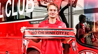 Mua nhầm bom xịt, CLB TP.HCM bất ngờ thanh lý ngoại binh giữa mùa giải