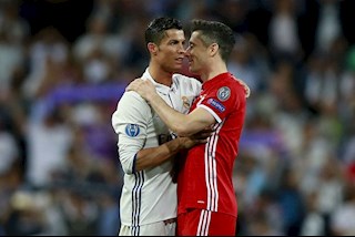 Lewandowski từ chối cơ hội trở thành đồng đội của Ronaldo