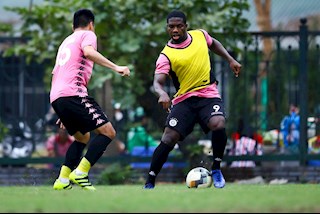 Chia tay Kebe, CLB Hà Nội nhanh chóng đón ngoại binh xịn cho trận gặp HAGL