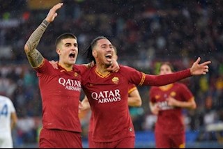 Sao Roma hết lời khen ngợi Chris Smalling