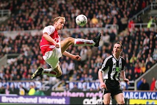 Dennis Bergkamp và nỗi ám ảnh về sự hoàn hảo