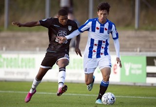 Hai đối thủ cạnh tranh của Văn Hậu sắp rời Heerenveen