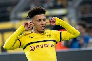 Đội trưởng Dortmund khuyên Sancho tạm từ chối MU