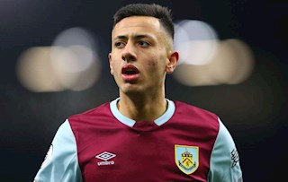 Đàn anh khuyên sao Burnley dừng mơ về MU và Arsenal