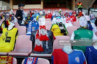 Cách cổ vũ bóng đá có 1-0-2 tại giải đấu liều nhất hành tinh