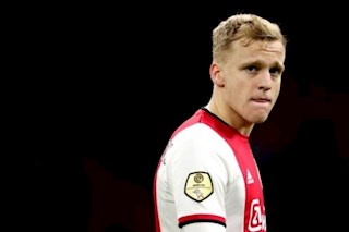 Hàng hot Van de Beek quyết định ra sao về tương lai?